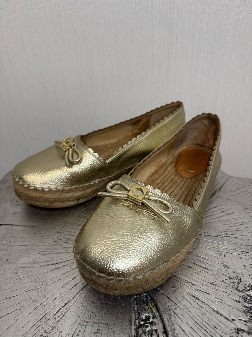 Kate Spade Loranne Espadrille Slip Ons. Gold. Size 10. Scalloped edges!